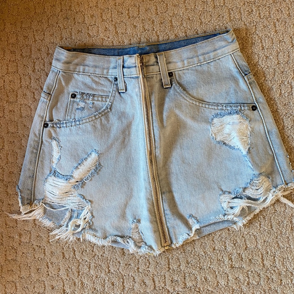 LF carmar light wash zipup jean skirt